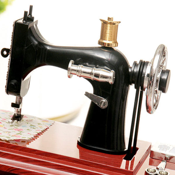 Retro Nostalgic Sewing Machine Music Box